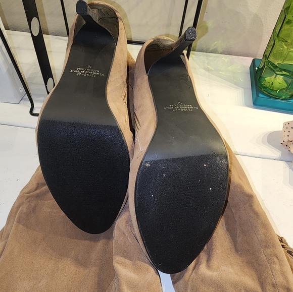 Frederick's of Hollywood Thigh high boot - Picture 3 of 6